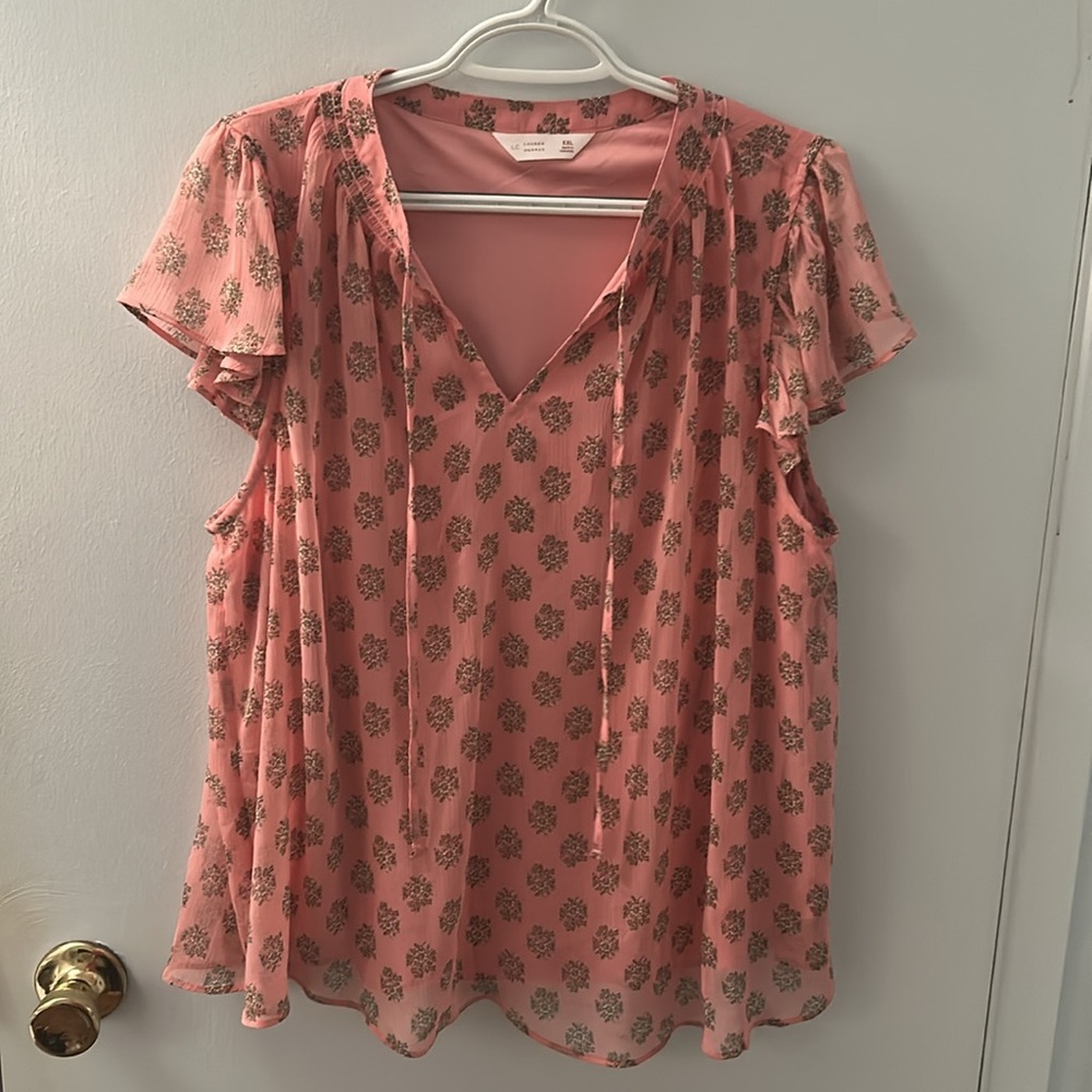 NWOT LC Lauren Conrad Tie Front Ruffled V-neck Top